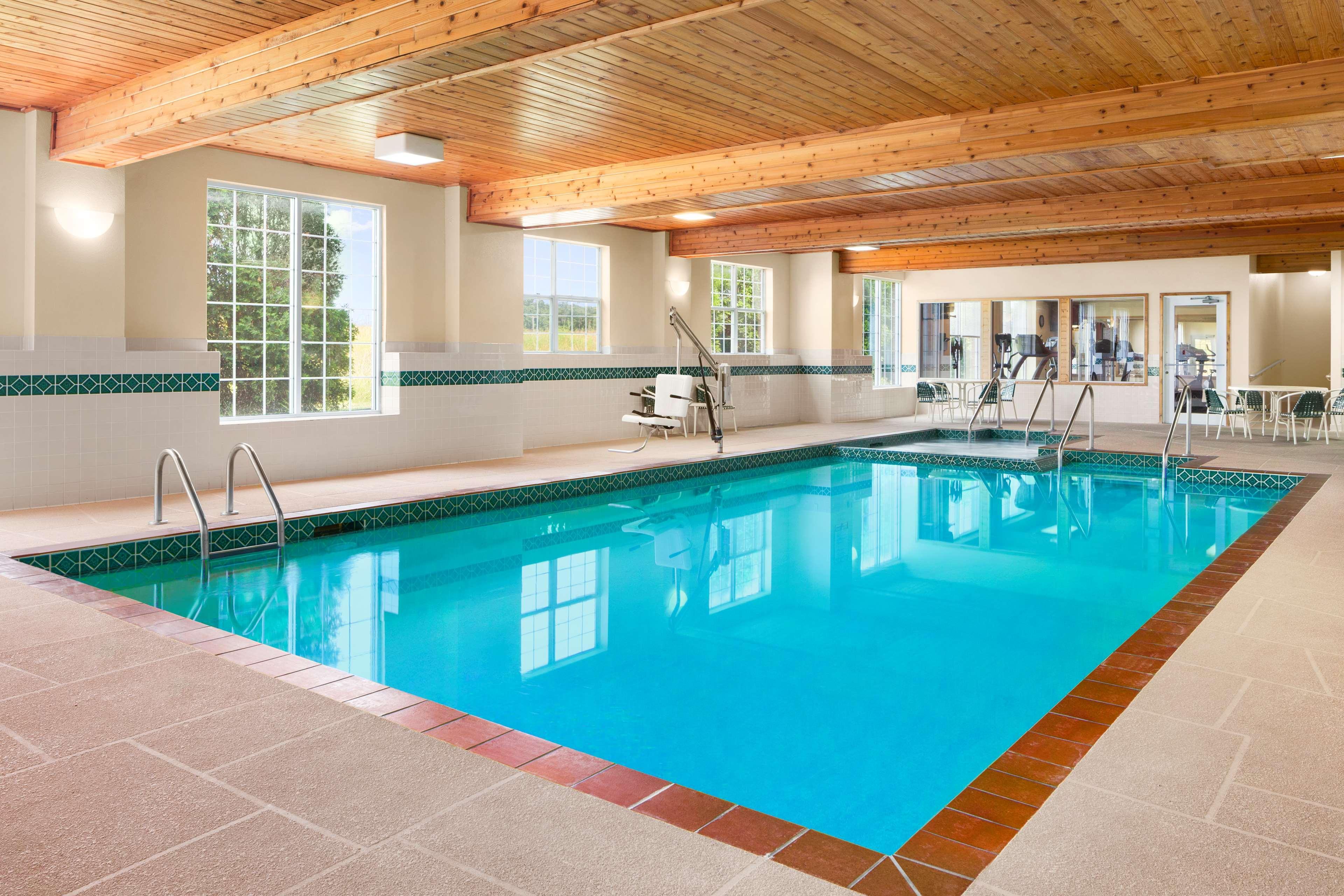 Country Inn & Suites By Radisson Kenosha - Pleasant Prairie Eksteriør bilde