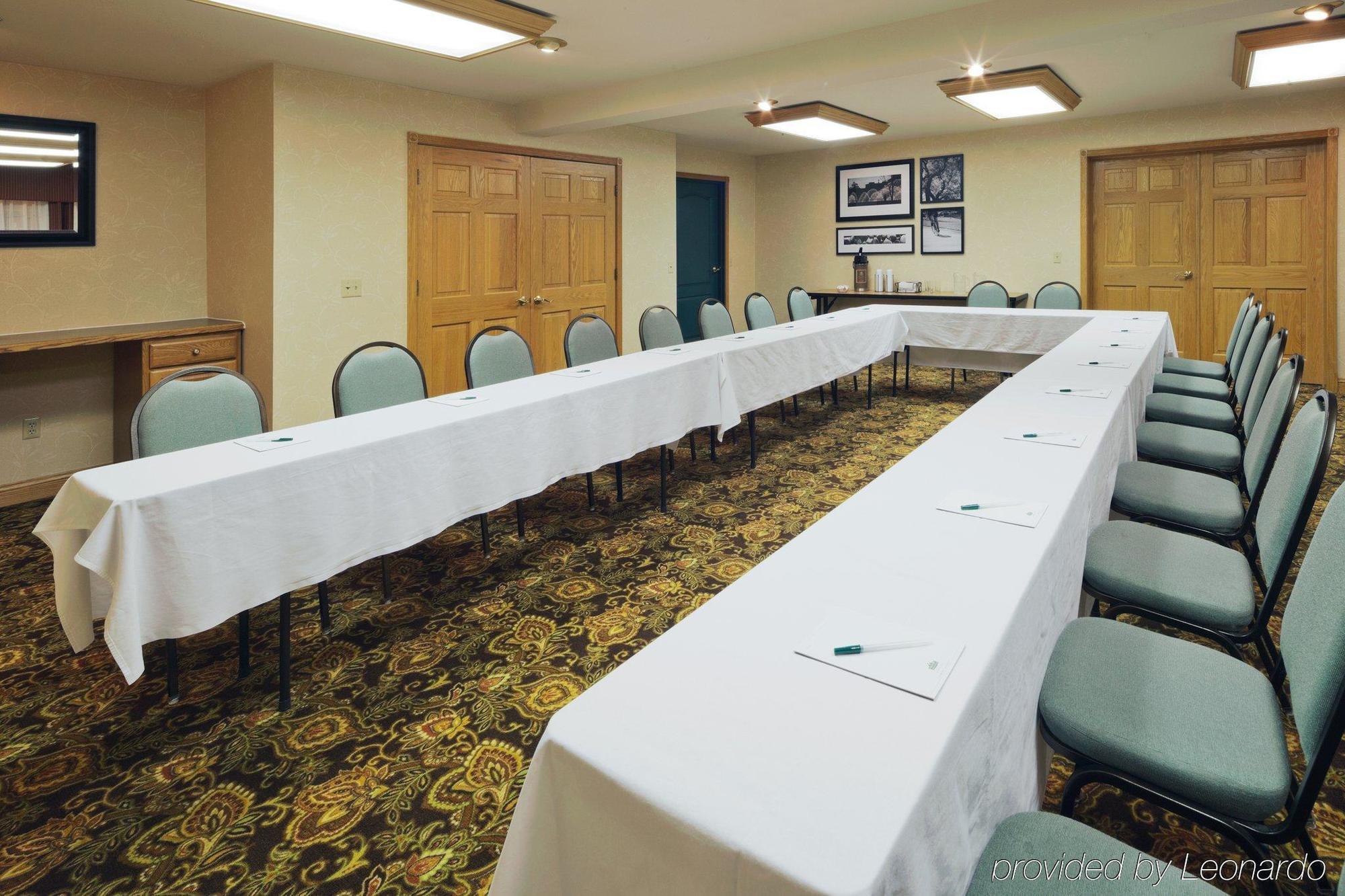 Country Inn & Suites By Radisson Kenosha - Pleasant Prairie Business bilde