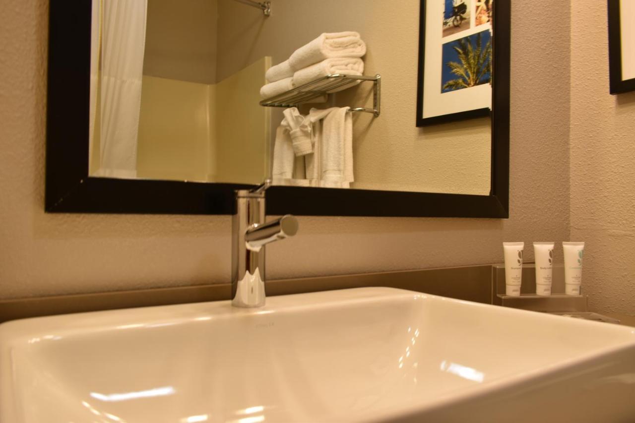 Country Inn & Suites By Radisson Kenosha - Pleasant Prairie Eksteriør bilde